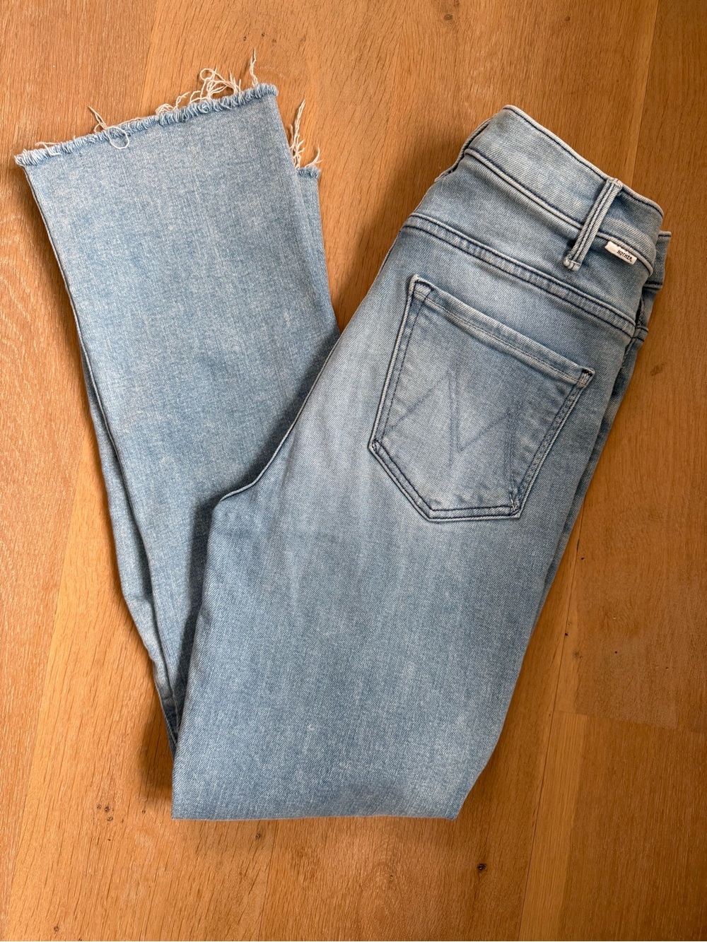 MOTHER Hustler Fray Cutting Class Frayed Hem Ankle Crop Jeans